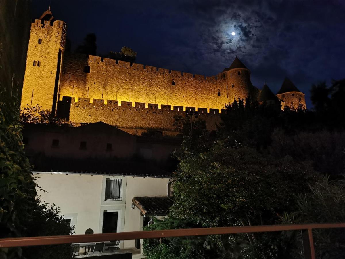 Maison de 1692 et son Jacuzzi et sa dépendance, avec une Vue exceptionnelle sur la Cité Médiévale de Carcassonne Esterno foto