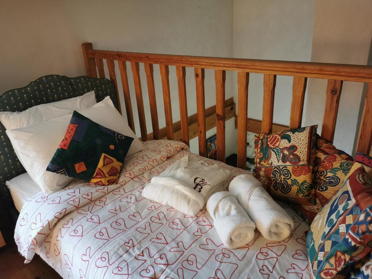 Maison de 1692 et son Jacuzzi et sa dépendance, avec une Vue exceptionnelle sur la Cité Médiévale de Carcassonne Esterno foto
